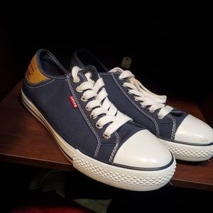 New! Levi's Sneaker Shoes